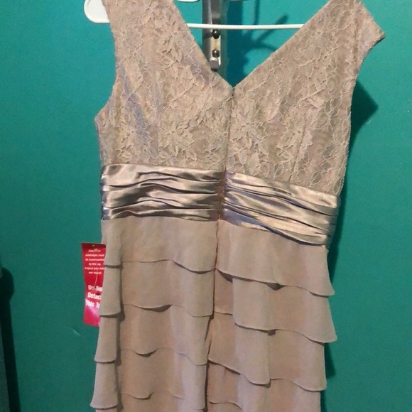 Evening dress - Picture 3 of 5